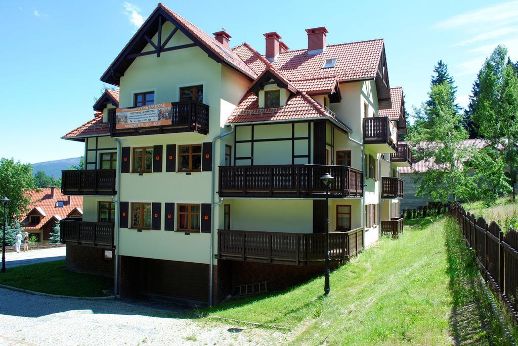 Apartamenty Sun Seasons 24 - Rezydencja Parkowa Szklarska Poręba Exteriör bild
